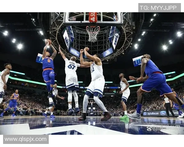 穿足球鞋征战NBA的球星们:他们如何挑战篮球界的常规与极限 穿足球鞋征战NBA的球星们:他们如何挑战篮球界的常规与极限